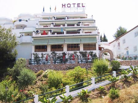 Nerja Turismo - Hoteles en Nerja - Hotel Jose Cruz