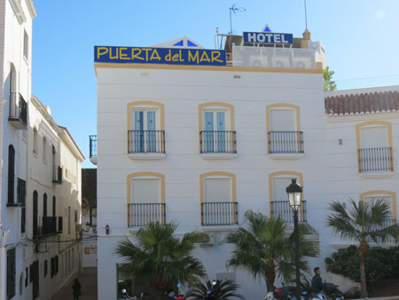 Nerja Turismo - Hoteles en Nerja - Hotel Puerta del Mar