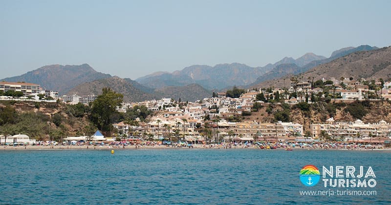 Playa burriana de Nerja