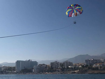 Parasailing en Nerja Burriana